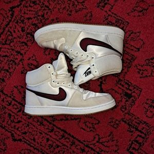 Nike women's high tops